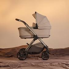 Silver Cross Reef 2 & Carrycot - Preorder for late September shipment